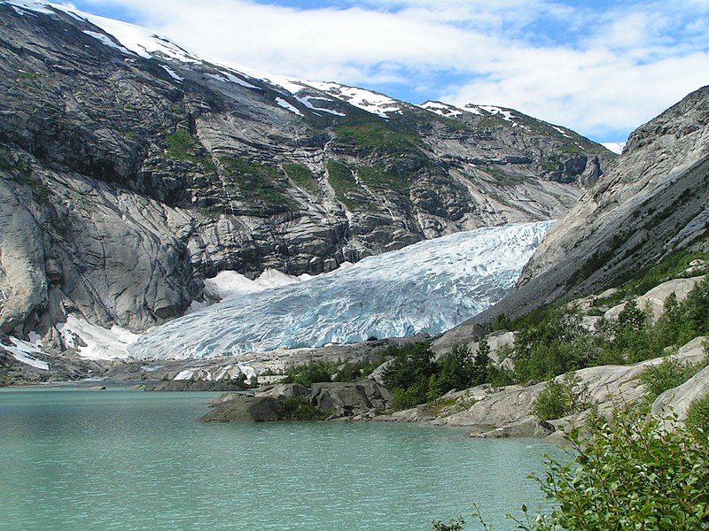 800px-Nigardsbreen-Norway.jpg