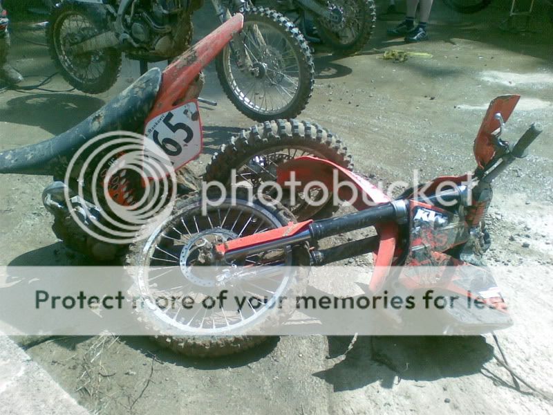 Broken3.jpg