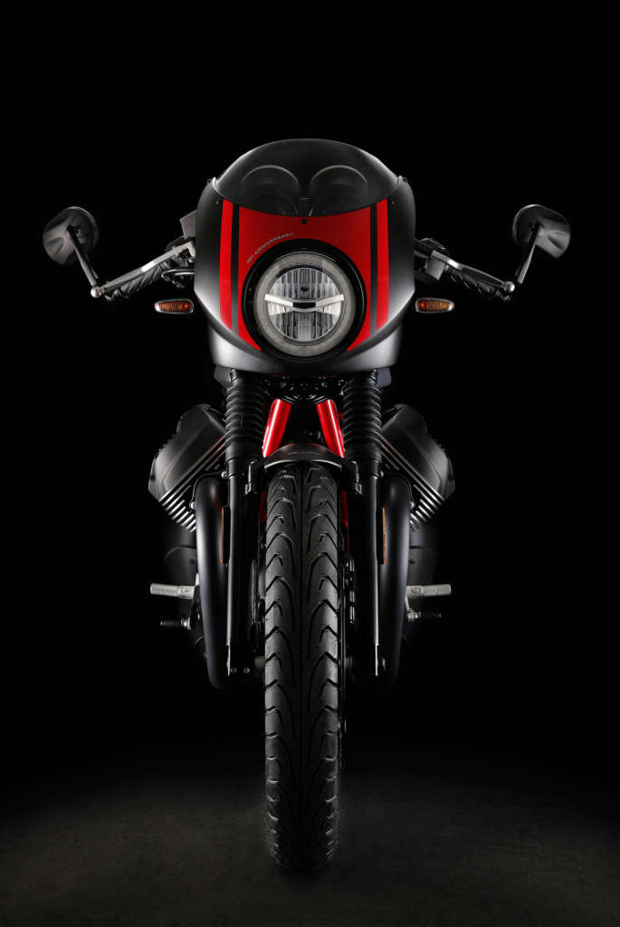 2020-Moto-Guzzi-V7-III-Racer-10th-Anniversary4-685x1024.jpg