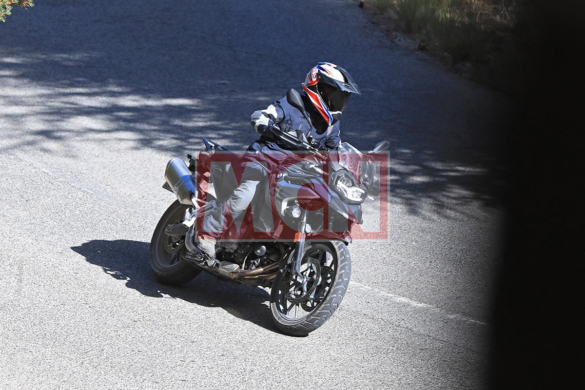 BMW-F750GS-09-7134.jpeg