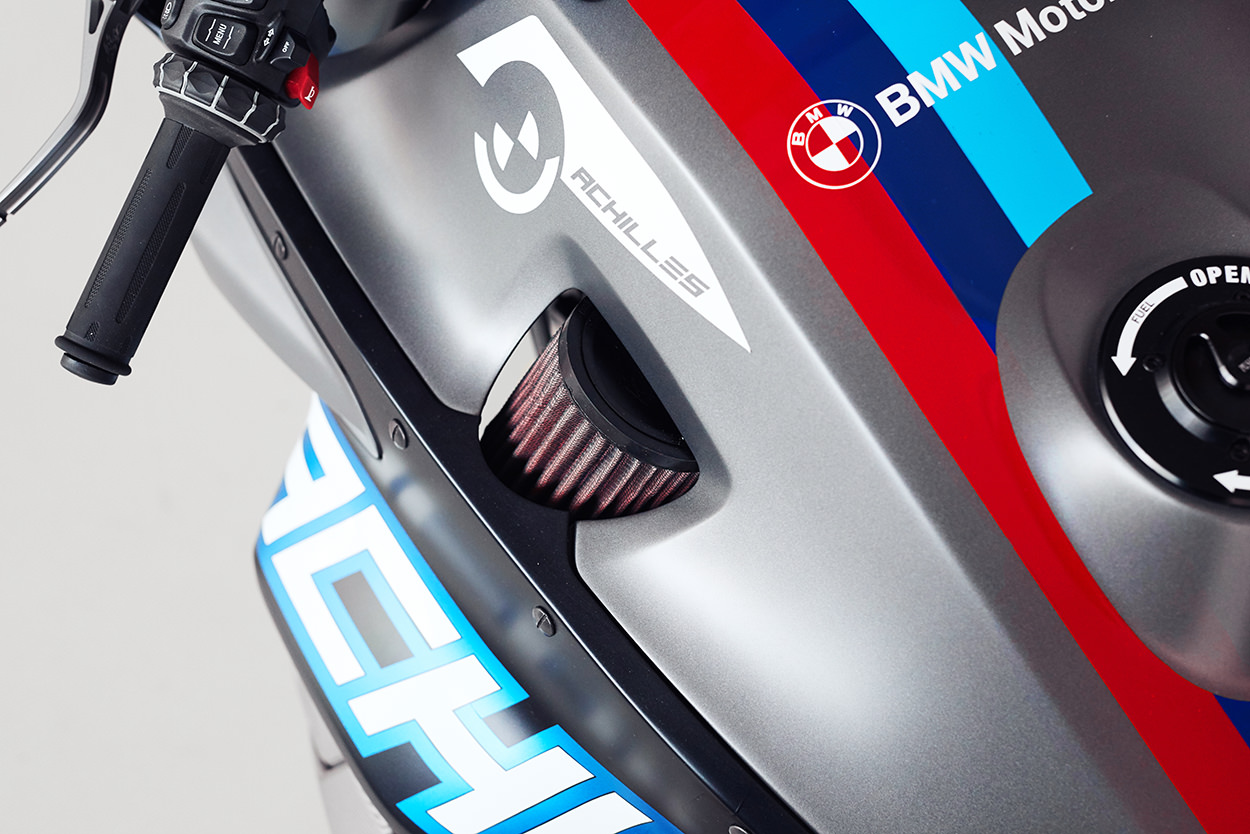 bmw-race-bike-r1250rs-8.jpg